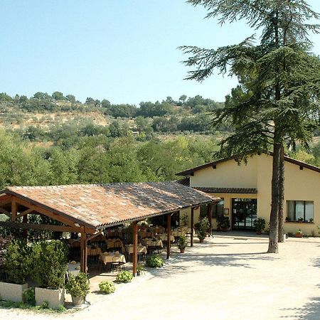 Hotel Ponte San Vittorino Assisi Bagian luar foto