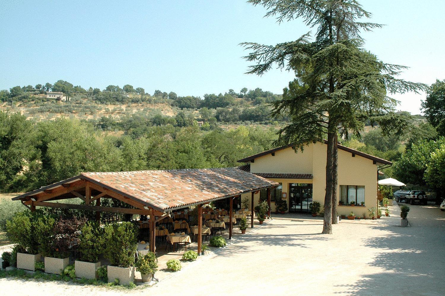 Hotel Ponte San Vittorino Assisi Bagian luar foto