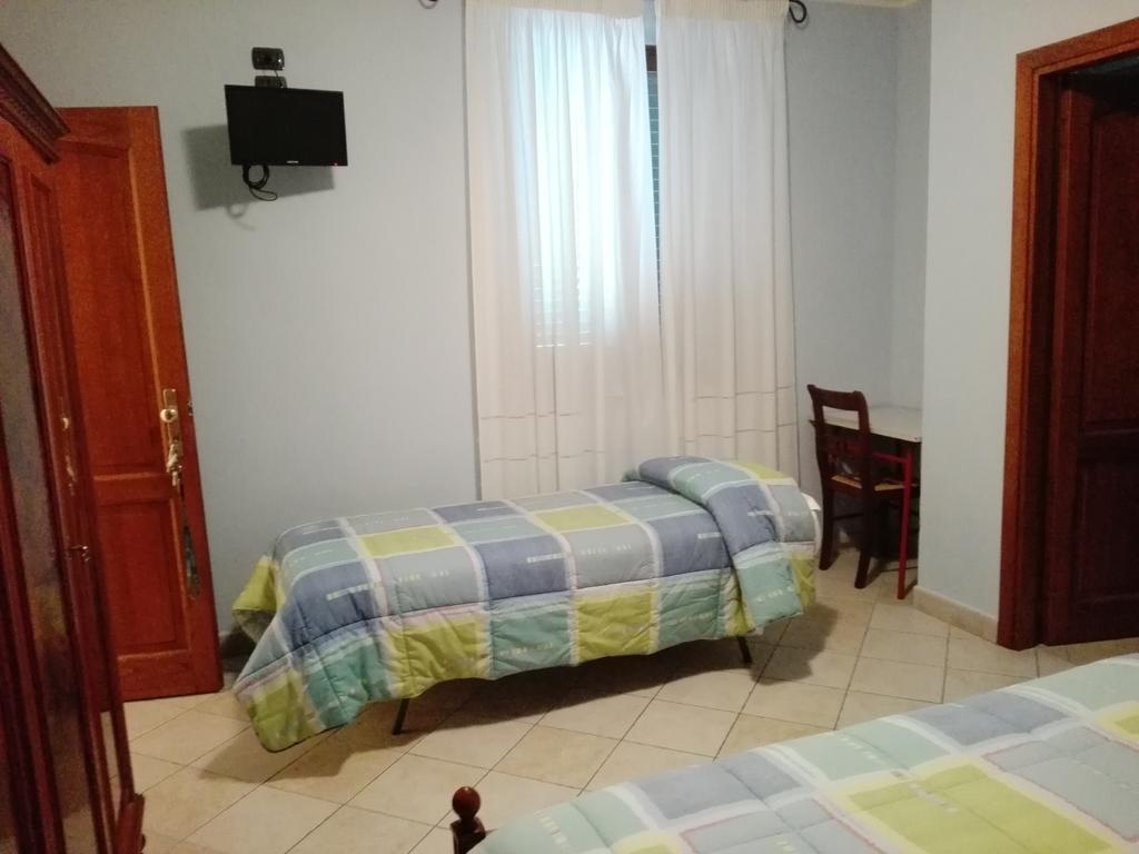 Hotel Ponte San Vittorino Assisi Bagian luar foto