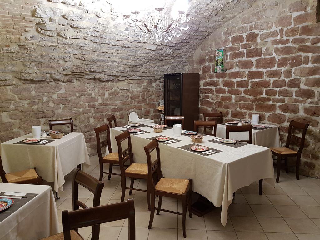 Hotel Ponte San Vittorino Assisi Bagian luar foto