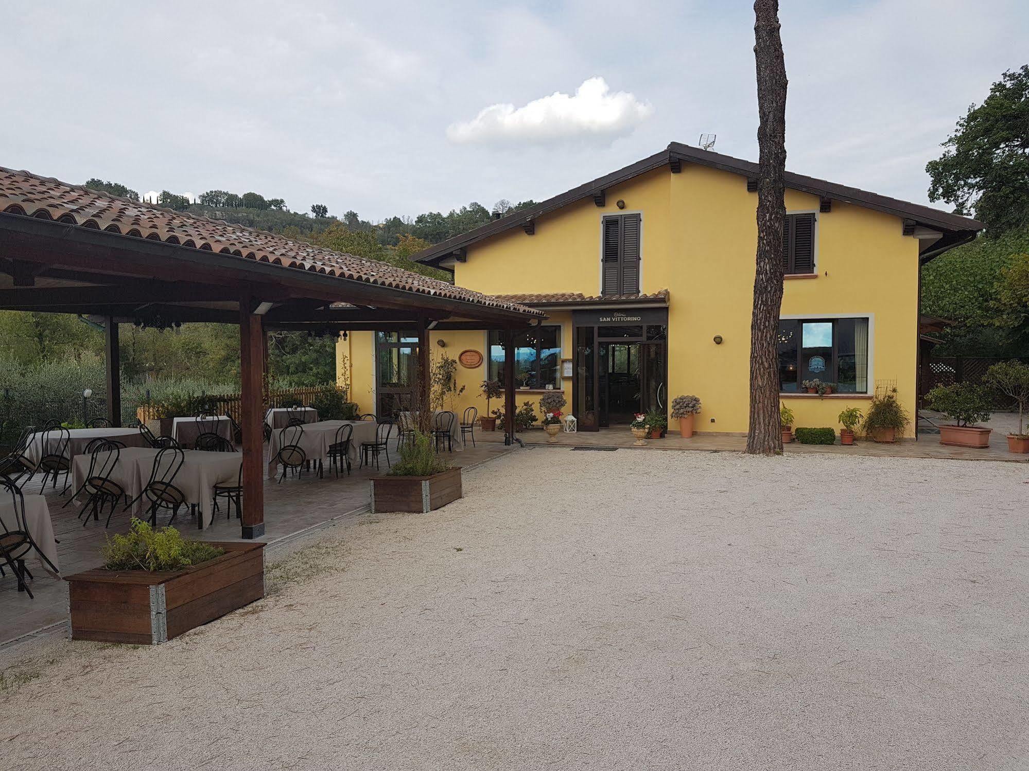 Hotel Ponte San Vittorino Assisi Bagian luar foto