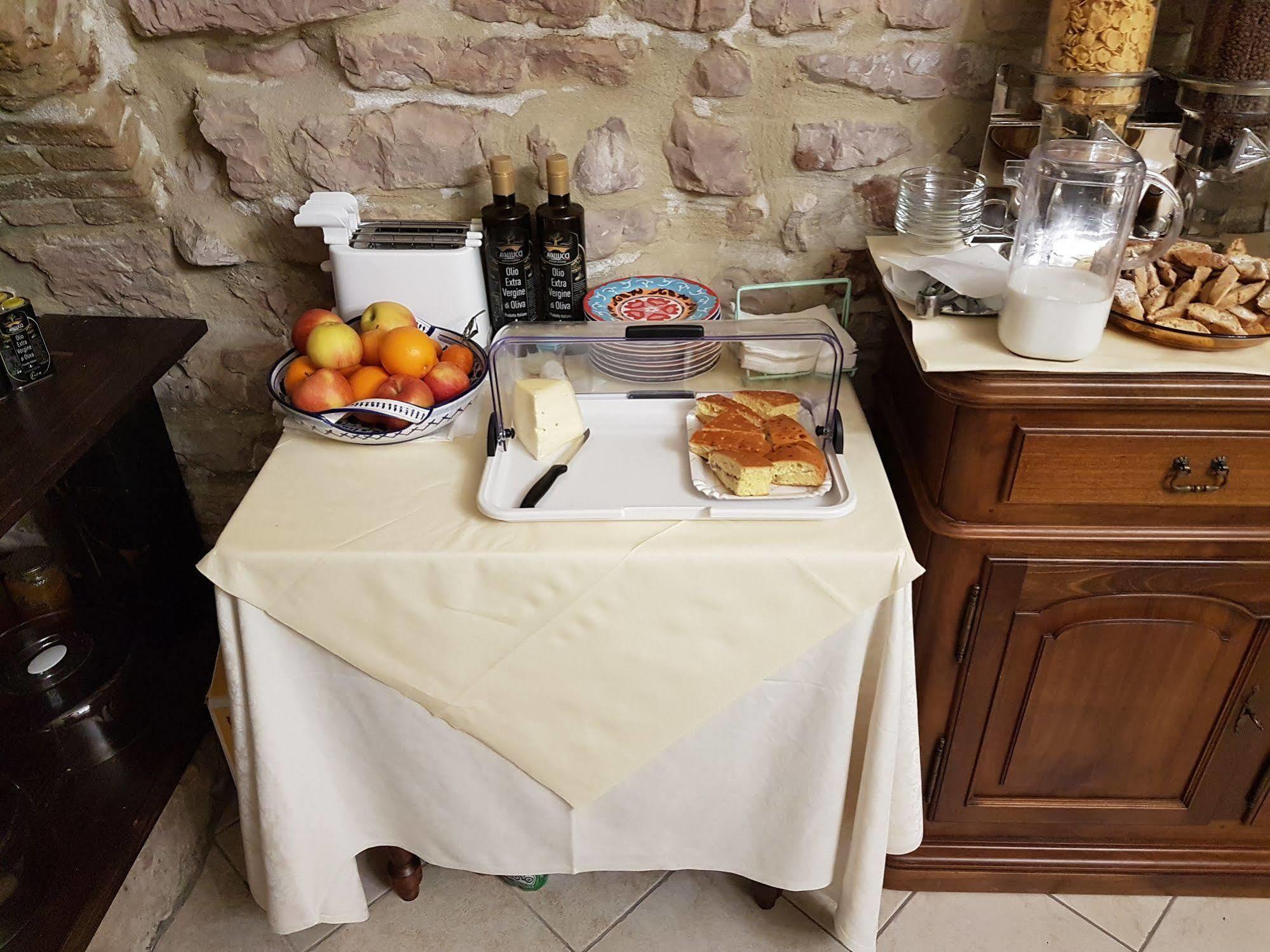 Hotel Ponte San Vittorino Assisi Bagian luar foto